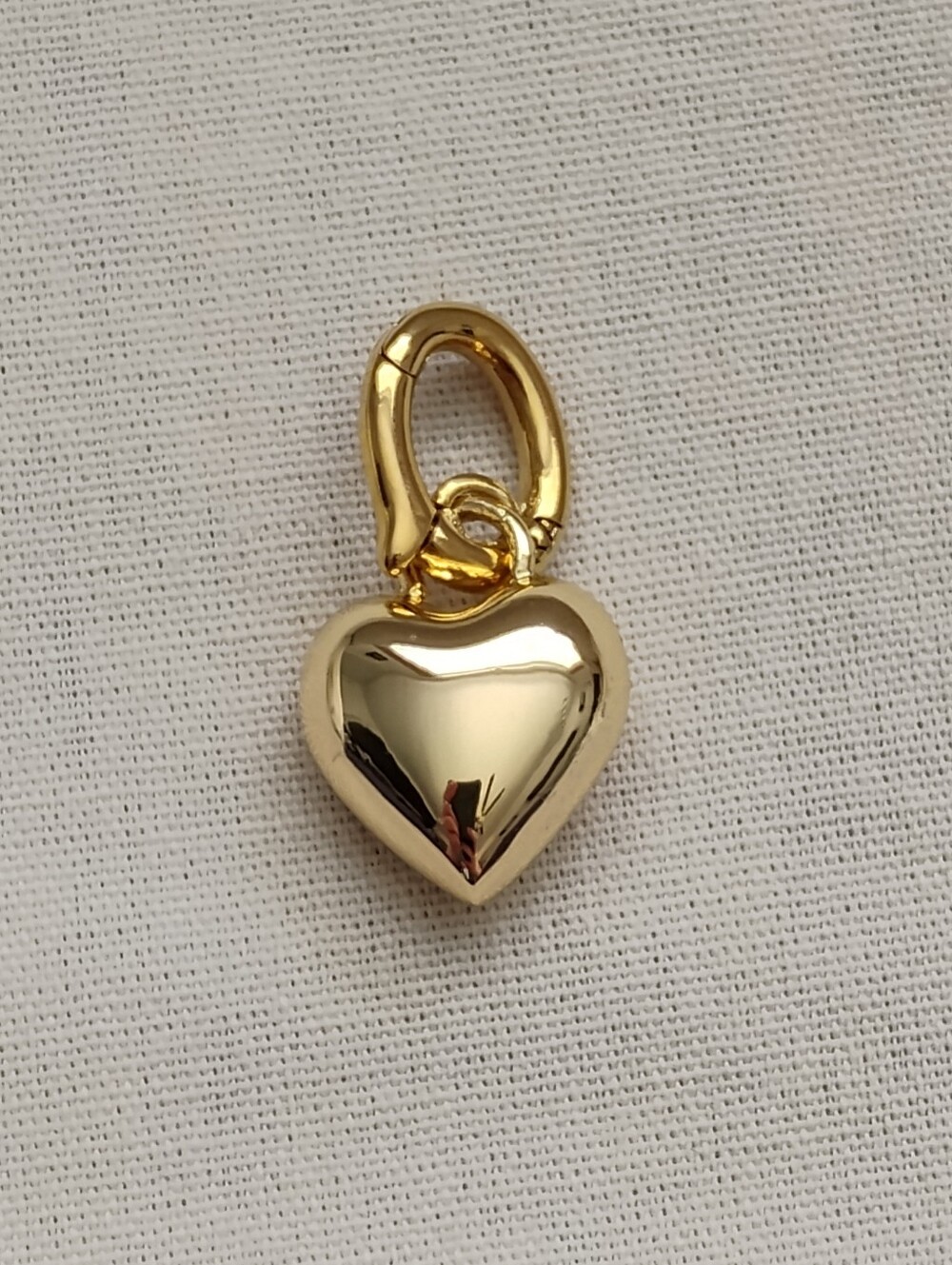 Roxanne Assoulin The Itsy Bitsy Puffy Heart Charm